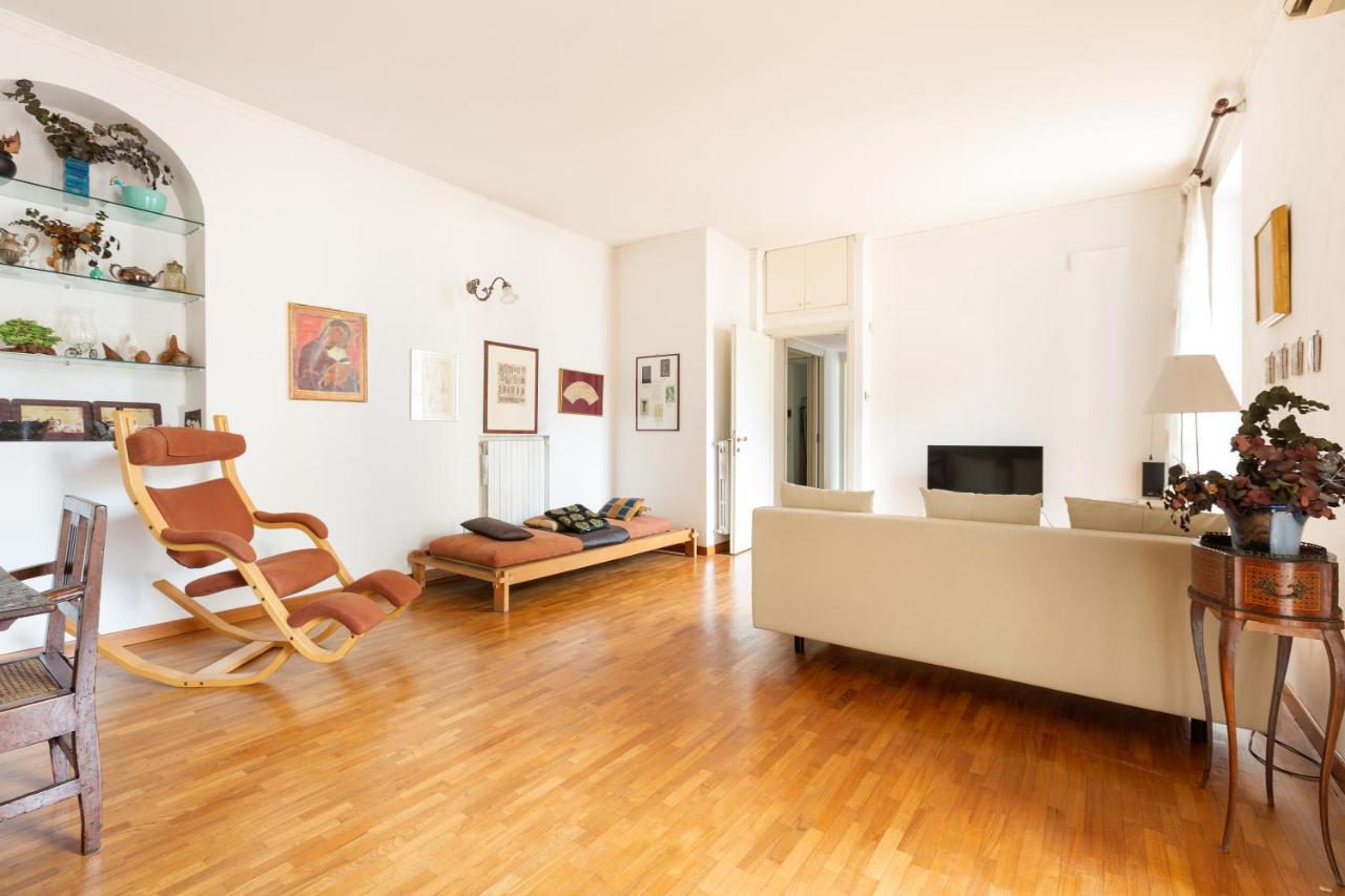 Cozy Apt With Balcony - Porta Romana District Milano Dış mekan fotoğraf